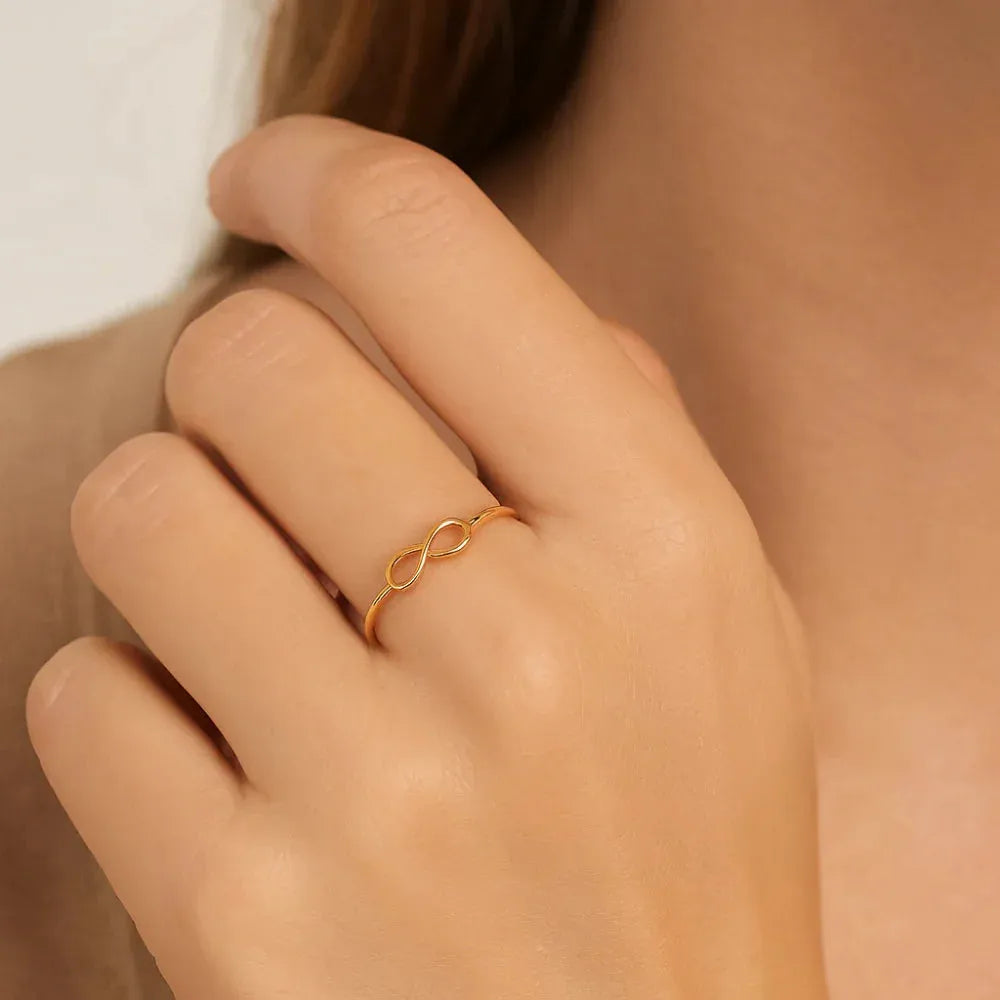 Anel Skinny Rommanel com Símbolo do Infinito em Ouro 18K – Design Delicado e Elegante - You Beauty