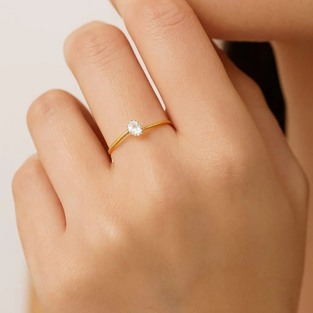 Anel Solitário Rommanel com Zircônia Oval 4x6mm em Ouro 18K – Design Clássico e Elegante - You Beauty