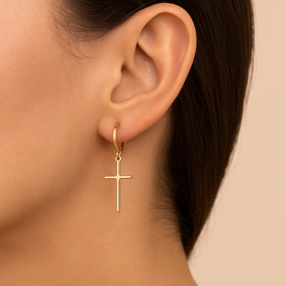 Brinco Argola com Cruz Pendurada Rommanel em Banho Ouro 18K – Design Sofisticado e Elegante