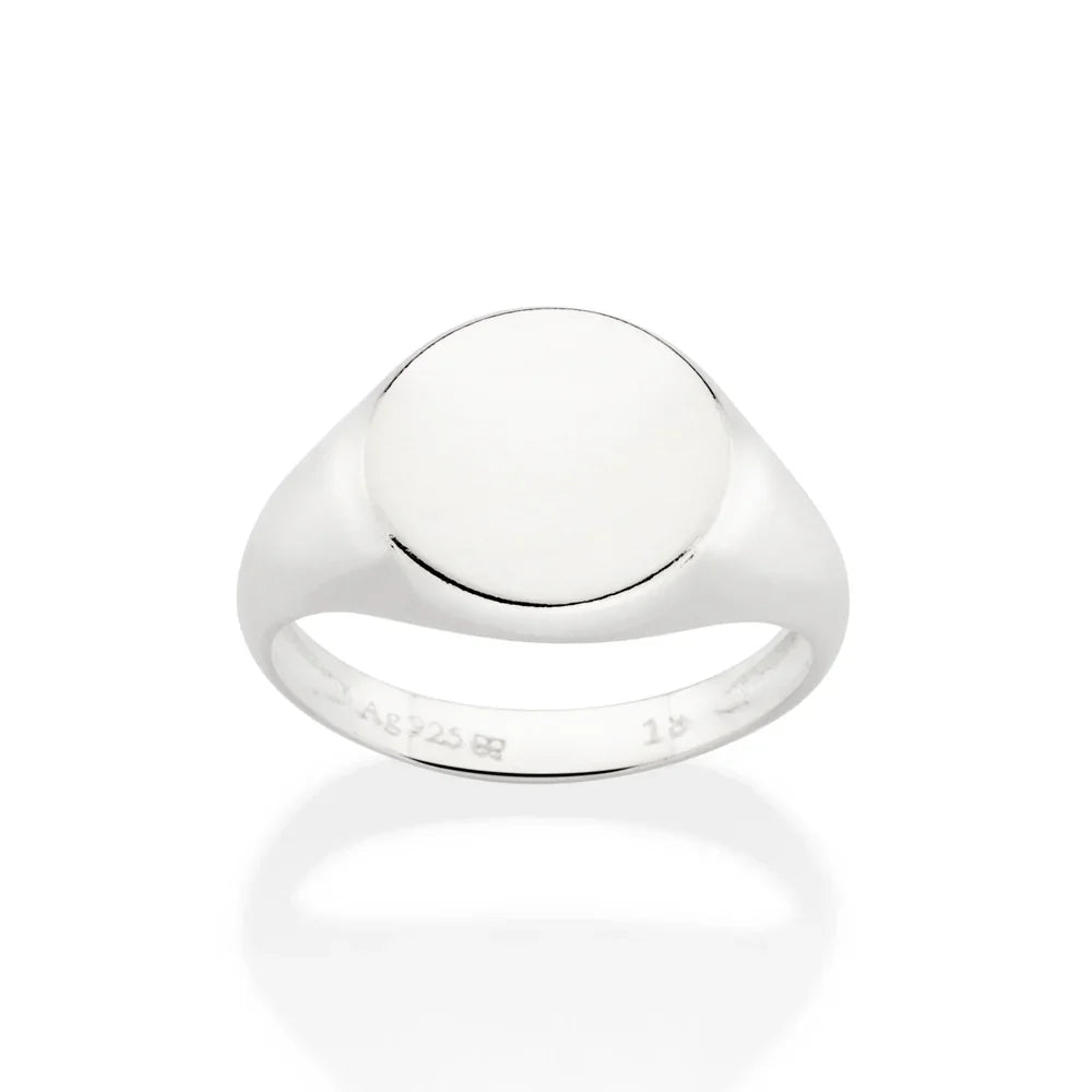 Anel Sinete Redondo Rommanel em Prata – Design Clássico Exclusivo - Joias Rommanel | YouBeauty - Brincos, Colares e Anéis com Frete Grátis