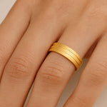 Aliança Fosca Rommanel com 2 Frisos em Ouro 18K – Design Sofisticado e Contemporâneo - You Beauty