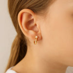 Brinco Infantil Meia Argola com Zircônia Carrê em Ouro 18K Rommanel – Design Delicado e Brilhante - Joias Rommanel | YouBeauty - Brincos, Colares e Anéis com Frete Grátis