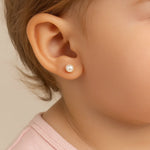 Brinco Infantil Solitário Rommanel com 2 Pérolas Sintéticas 4mm em Ouro 18K – Design Delicado e Seguro - Joias Rommanel | YouBeauty - Brincos, Colares e Anéis com Frete Grátis