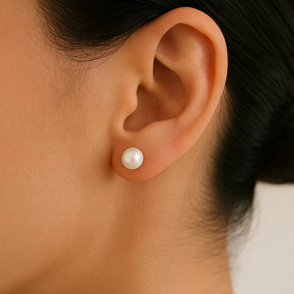 Brinco Solitário Rommanel com Pérola Sintética em Banho Ouro 18K – Design Delicado e Elegante - Joias Rommanel | YouBeauty - Brincos, Colares e Anéis com Frete Grátis