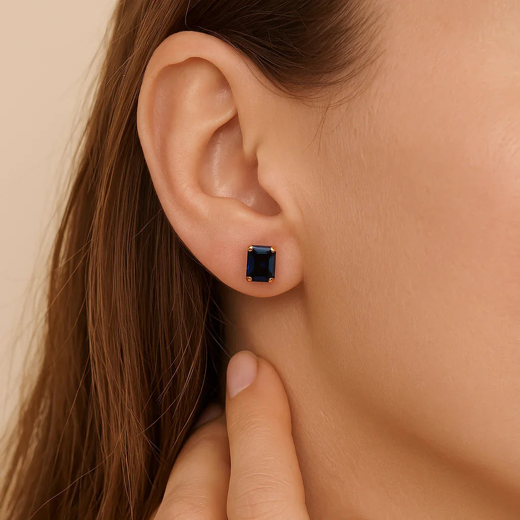 Brinco Solitário Rommanel com 2 Cristais Retangulares 6x8 mm – Banho Ouro 18K, Detalhe Sofisticado - Joias Rommanel | YouBeauty - Brincos, Colares e Anéis com Frete Grátis