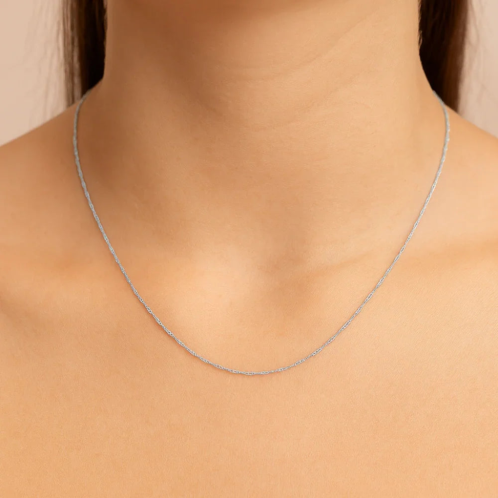 Gargantilha Rommanel Corrente Singapura 0,30 mm em Prata – Design Delicado e Elegante