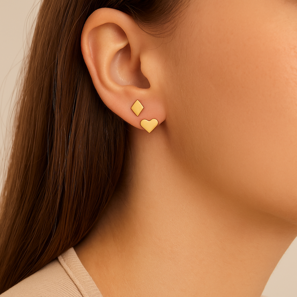 Brincos Kit Naipes Rommanel Banhados a Ouro 18K – Elegância em Detalhes Exclusivos