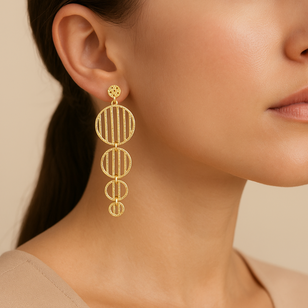 Maxi Brinco Rommanel em Círculos Vazados – Design Sofisticado e Elegante