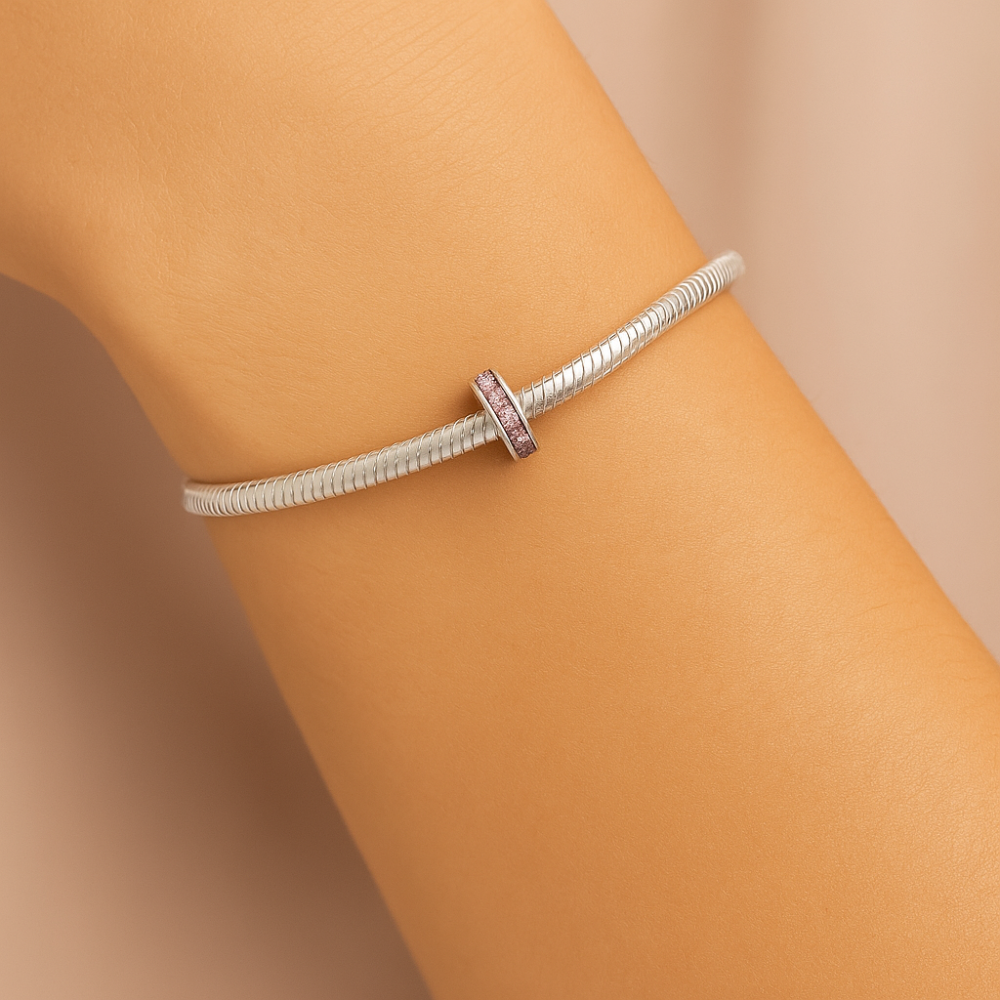 Pingente Berloque Stopper Rommanel Cravejado com 12 Zircônias Lilás em Prata – Design Delicado e Brilhante