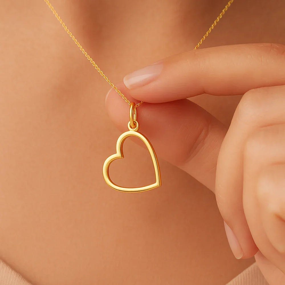 Pingente Rommanel em Formato de Coração Vazado – Banhado a Ouro 18K, Delicadeza e Elegância - Joias Rommanel | YouBeauty - Brincos, Colares e Anéis com Frete Grátis