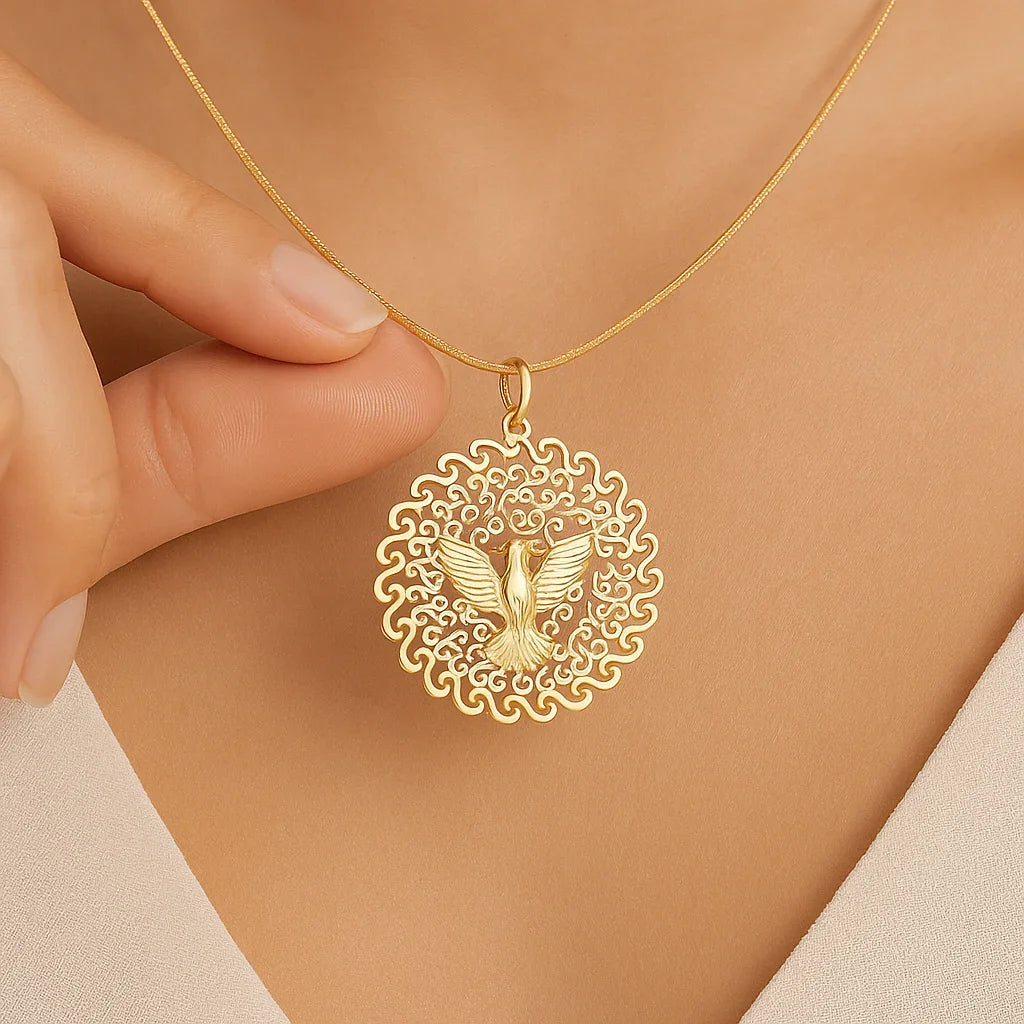 Pingente Redondo Rommanel com Espírito Santo Vazado em Ouro 18K – Detalhe Sofisticado - Joias Rommanel | YouBeauty - Brincos, Colares e Anéis com Frete Grátis