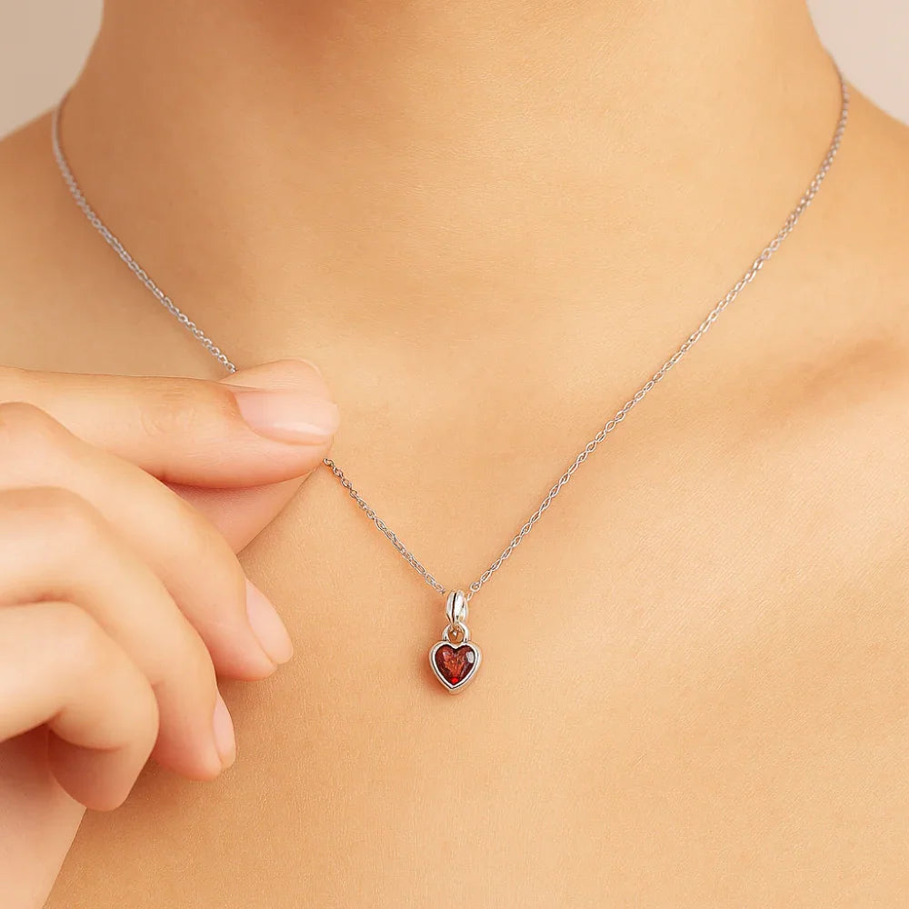 Pingente Solitário Rommanel com Zircônia Coração 4x4mm em Prata – Design Delicado e Elegante - Joias Rommanel | YouBeauty - Brincos, Colares e Anéis com Frete Grátis