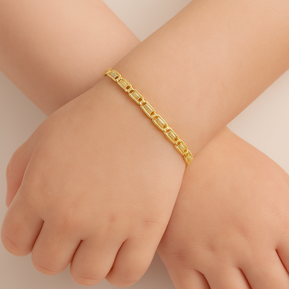 Pulseira Infantil Rommanel com Elos Achatados em Banho Ouro 18K – Design Delicado e Trabalhado