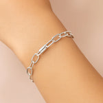 Pulseira em Corrente Elo Cadeado Oval Rommanel em Prata – Fio 1,40 mm, 18 cm - Joias Rommanel | YouBeauty - Brincos, Colares e Anéis com Frete Grátis