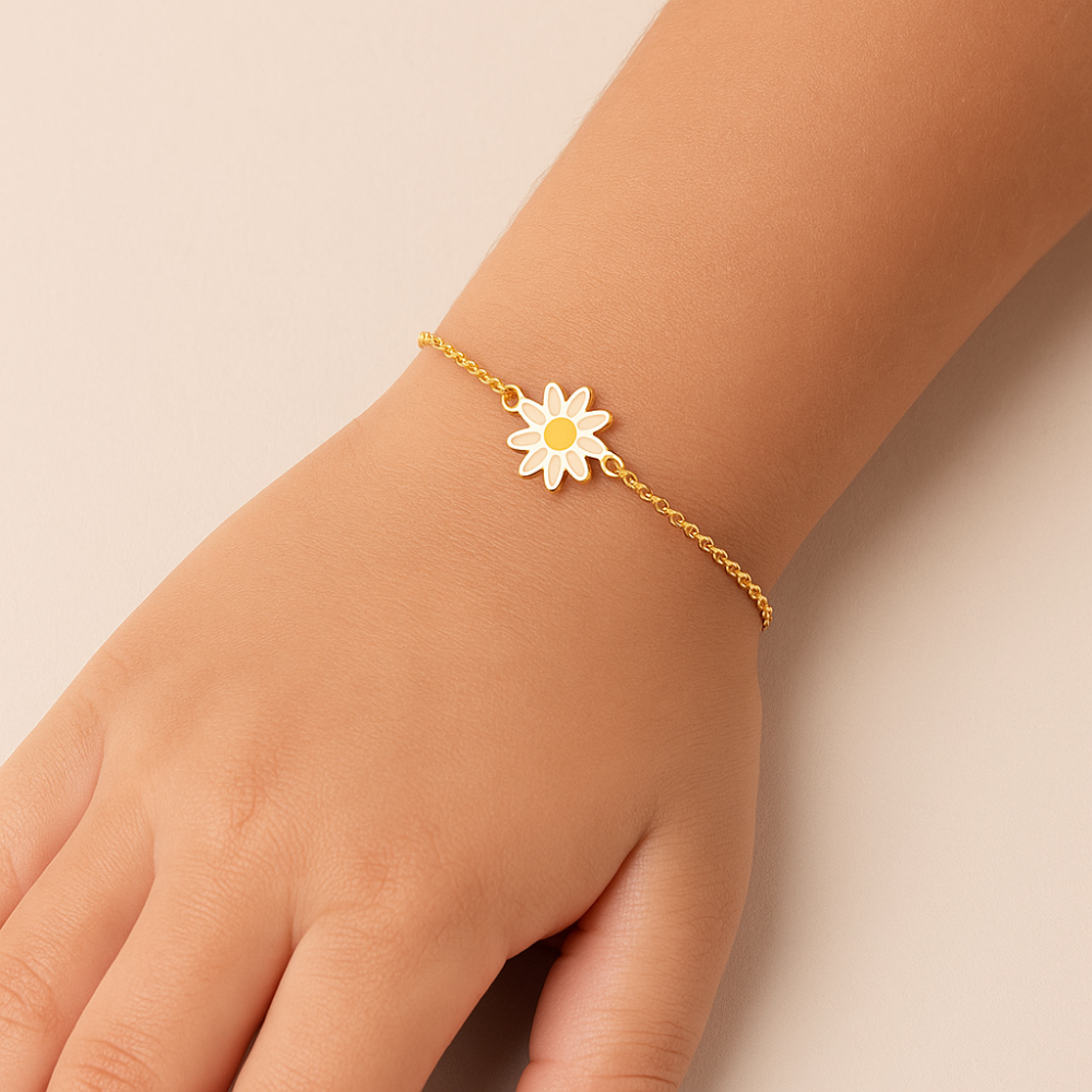 Pulseira Infantil Rommanel com Pingente Flor Margarida em Banho Ouro 18K – Design Delicado e Ajustável