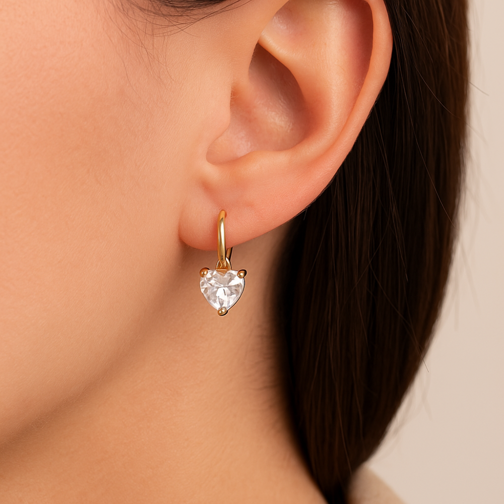 Brinco Argola Rommanel com Zircônia em Formato de Coração – Banho Ouro 18K Premium