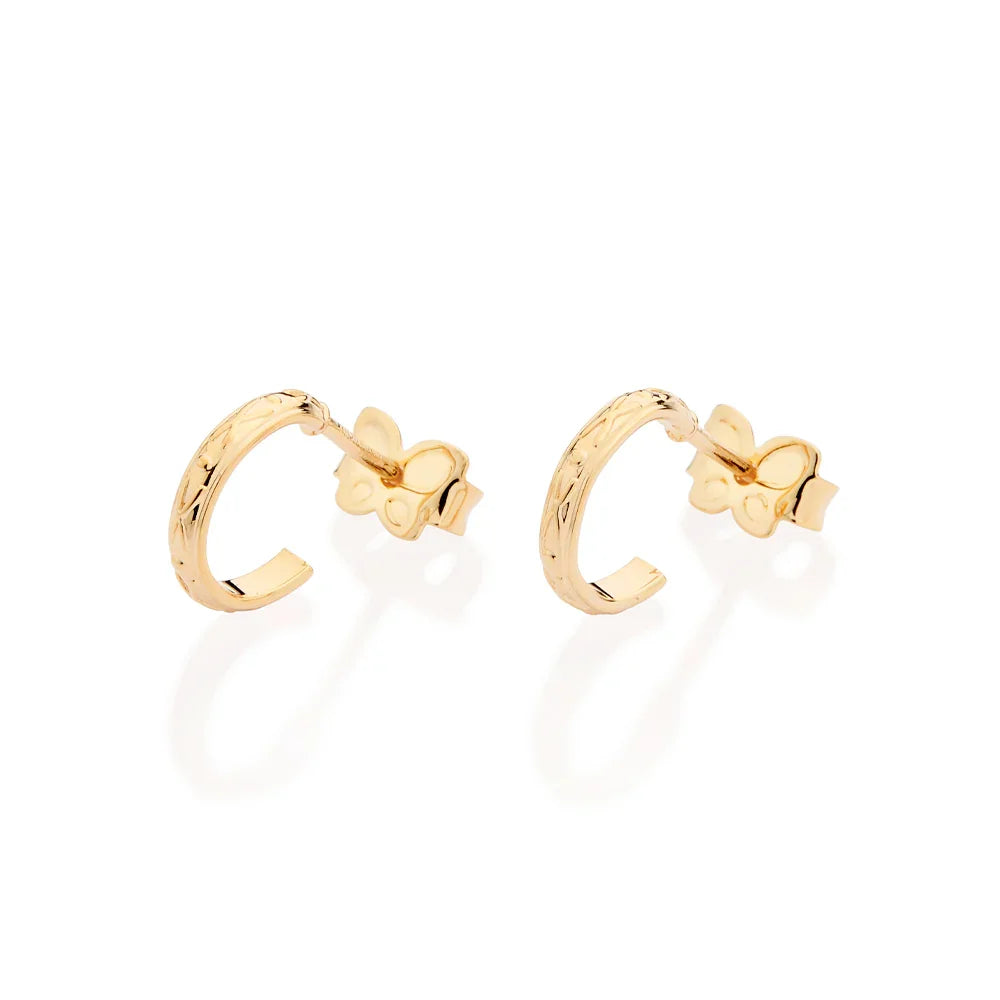 Brinco Meia Argola Trabalhado Rommanel Banhado a Ouro 18K – Design Elegante e Sofisticado - Joias Rommanel | YouBeauty - Brincos, Colares e Anéis com Frete Grátis