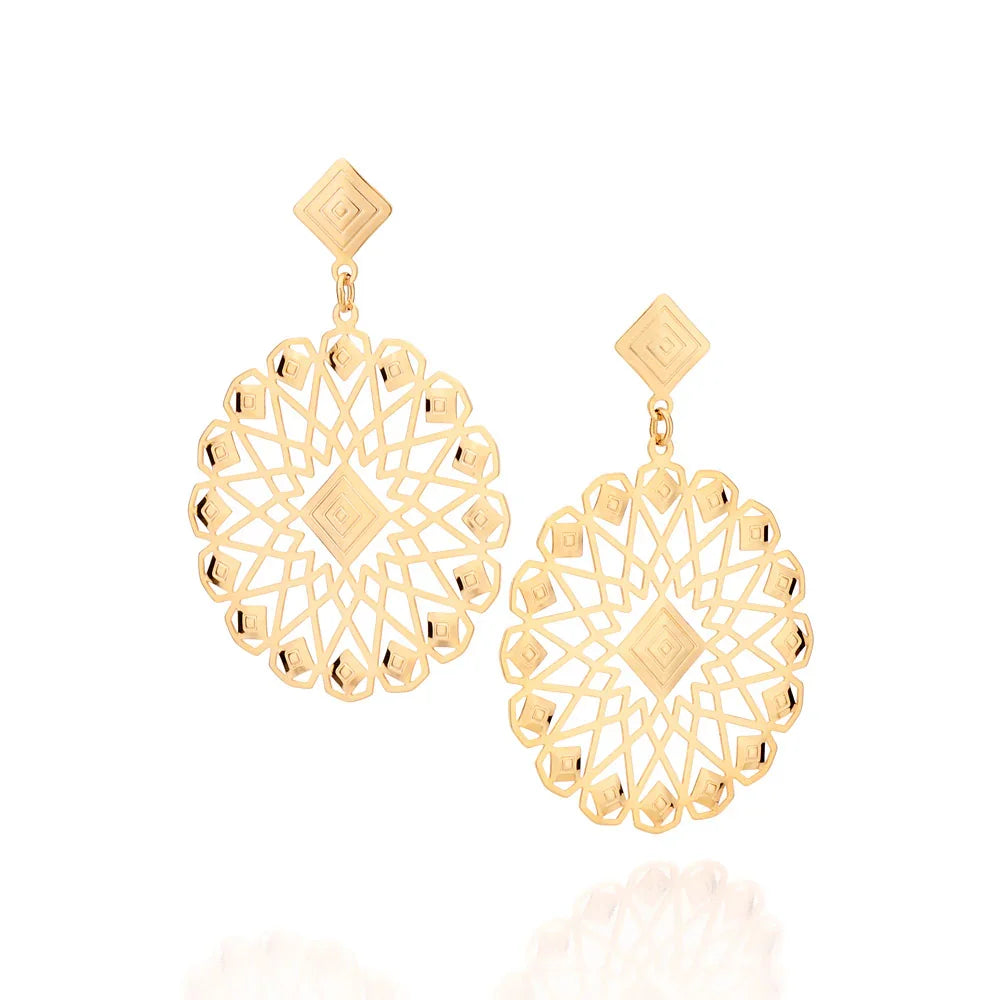 Brinco Mandala Rommanel com Detalhes de Losangos em Banho Ouro 18K – Design Sofisticado - Joias Rommanel | YouBeauty - Brincos, Colares e Anéis com Frete Grátis