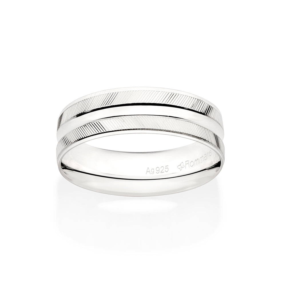 Aliança Masculina Rommanel 6 mm com Friso Central e Detalhes Trabalhados em Prata – Design Sofisticado