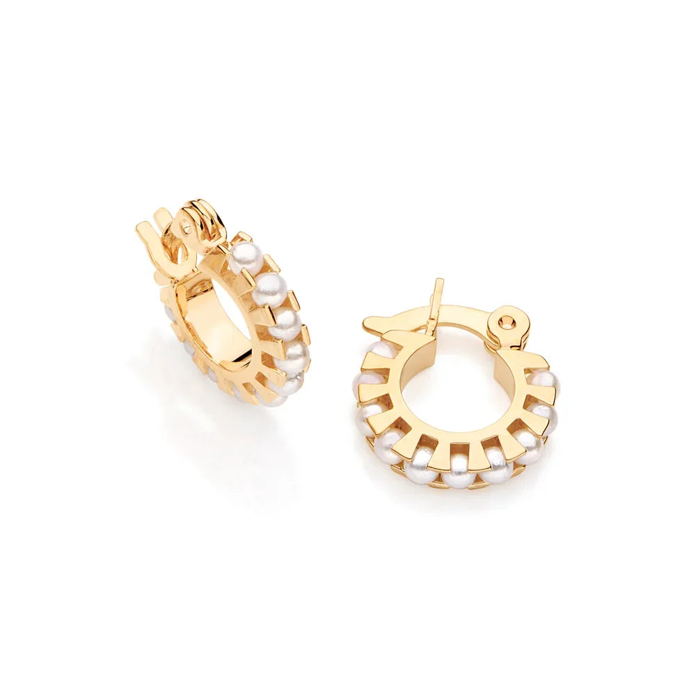 Brinco Infantil Argola com 20 Pérolas Sintéticas Rommanel Banhado Ouro 18K – Design Delicado e Sofisticado - Joias Rommanel | YouBeauty - Brincos, Colares e Anéis com Frete Grátis